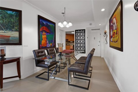 Condominio en alquiler en Miami, Florida, 2 dormitorios, 91.97 m2 № 1952057 - foto 23