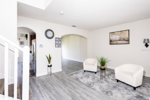 Villa ou maison à vendre à Poinciana, Floride: 4 chambres, 194.54 m2 № 2208142 - photo 3