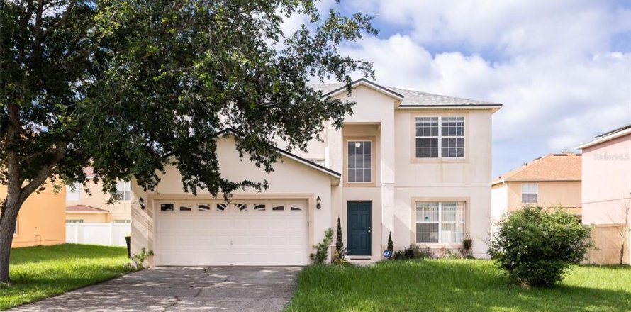 Villa ou maison à Poinciana, Floride 4 chambres, 194.54 m2 № 2208142