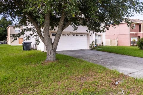 Villa ou maison à vendre à Poinciana, Floride: 4 chambres, 194.54 m2 № 2208142 - photo 28