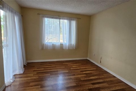 Condo in Coconut Creek, Florida, 2 bedrooms  № 2040441 - photo 25