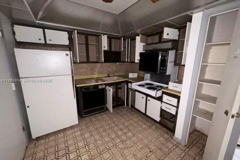 Copropriété à vendre à Lauderhill, Floride: 1 chambre, 86.21 m2 № 2025513 - photo 4