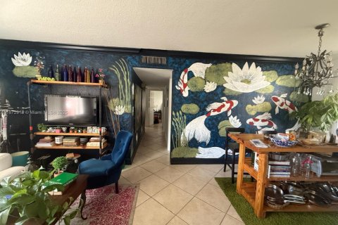 Condo in Miami, Florida, 3 bedrooms  № 1897800 - photo 13