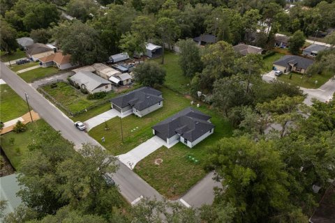 House in Orange City, Florida 3 bedrooms, 119.84 sq.m. № 1831311 - photo 6