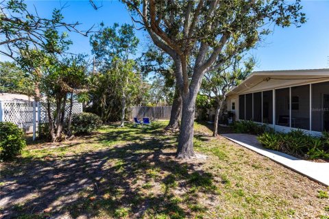 House in Englewood, Florida 2 bedrooms, 95.69 sq.m. № 1574868 - photo 29