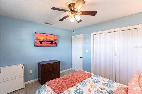 House in Englewood, Florida 2 bedrooms, 95.69 sq.m. № 1574868 - photo 15