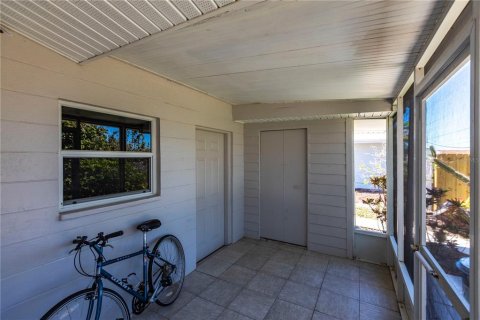 House in Englewood, Florida 2 bedrooms, 95.69 sq.m. № 1574868 - photo 25
