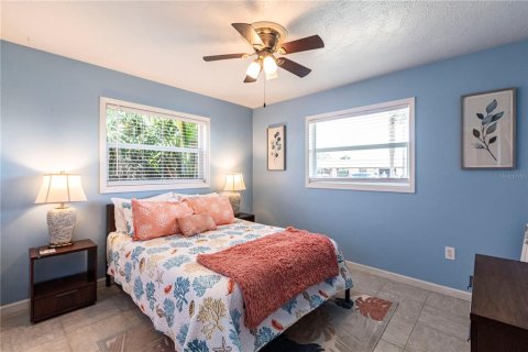 House in Englewood, Florida 2 bedrooms, 95.69 sq.m. № 1574868 - photo 13