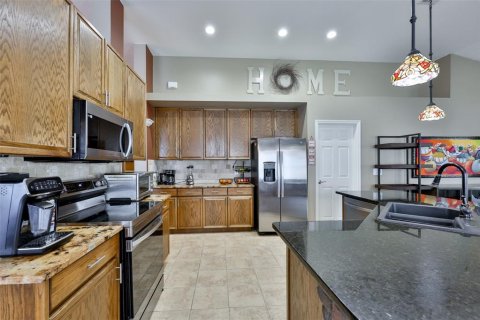 House in Apollo Beach, Florida 4 bedrooms, 215.25 sq.m. № 2200366 - photo 27