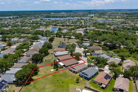 House in Apollo Beach, Florida 4 bedrooms, 215.25 sq.m. № 2200366 - photo 7