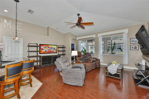 House in Apollo Beach, Florida 4 bedrooms, 215.25 sq.m. № 2200366 - photo 21