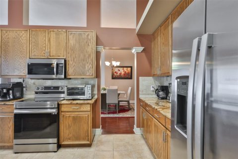 House in Apollo Beach, Florida 4 bedrooms, 215.25 sq.m. № 2200366 - photo 26