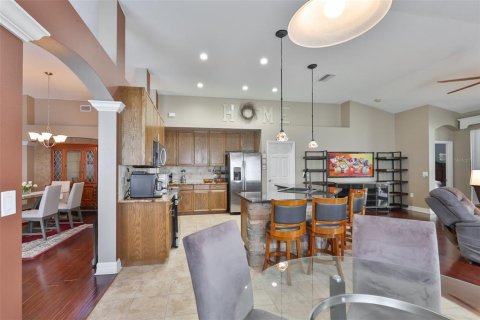 House in Apollo Beach, Florida 4 bedrooms, 215.25 sq.m. № 2200366 - photo 18