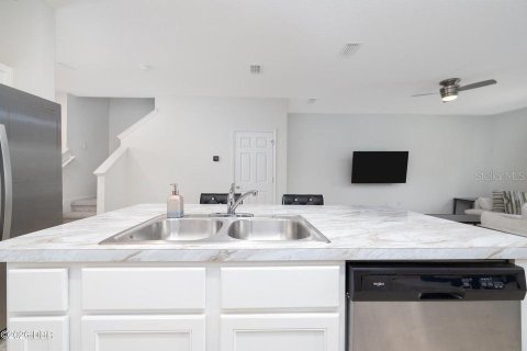 Casa en venta en Ormond Beach, Florida, 3 dormitorios, 161.09 m2 № 2383995 - foto 12