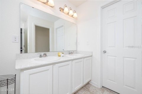 Casa en venta en Ormond Beach, Florida, 3 dormitorios, 161.09 m2 № 2383995 - foto 18
