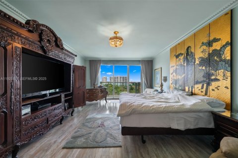 Condominio en venta en Aventura, Florida, 3 dormitorios, 304.16 m2 № 1985752 - foto 10