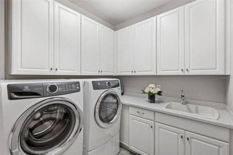 Villa ou maison à vendre à Palmetto, Floride: 4 chambres, 221.01 m2 № 2131611 - photo 10