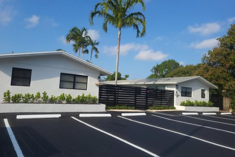 Appartement à louer à Wilton Manors, Floride: 1 chambre, 65.03 m2 № 2412351 - photo 2
