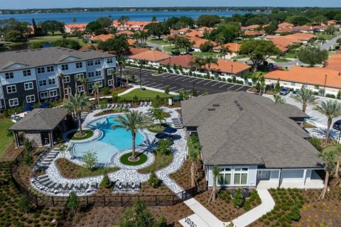 Apartamento en alquiler en Winter Haven, Florida, 2 dormitorios, 109.62 m2 № 1781015 - foto 1