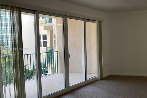 Condo in Aventura, Florida, 1 bedroom № 1967193 - photo 13