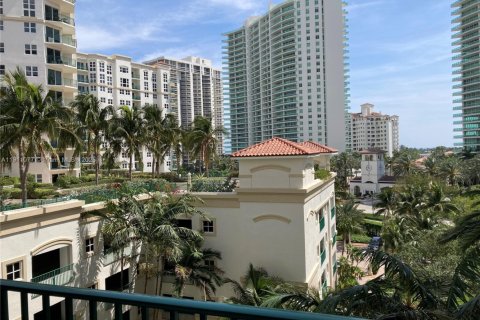 Condo in Aventura, Florida, 1 bedroom № 1967193 - photo 21