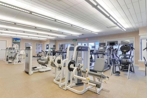 Condo in Aventura, Florida, 1 bedroom № 1967193 - photo 23