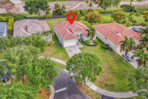 Villa ou maison à vendre à Homestead, Floride: 4 chambres, 195 m2 № 1945713 - photo 1