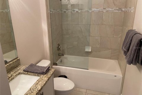 Condominio en alquiler en Bradenton, Florida, 3 dormitorios, 137.68 m2 № 1573064 - foto 22