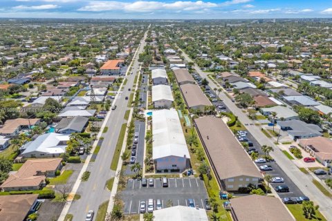 Copropriété à vendre à Fort Lauderdale, Floride: 1 chambre, 55.74 m2 № 2060402 - photo 23