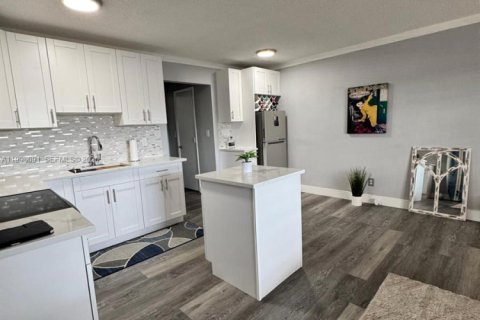 Copropriété à vendre à Fort Lauderdale, Floride: 1 chambre, 55.74 m2 № 2060402 - photo 6