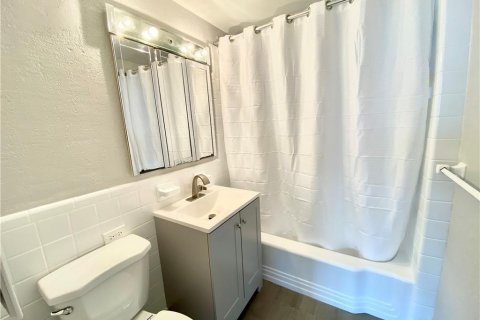 Condo in Fort Lauderdale, Florida, 1 bedroom  № 2189709 - photo 9