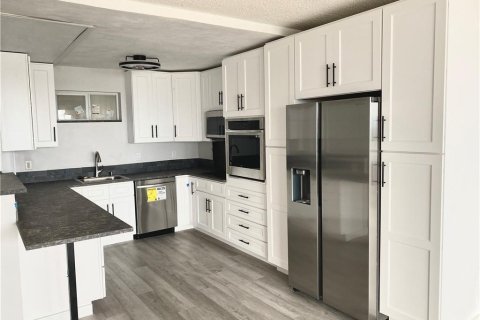Condo in Fort Lauderdale, Florida, 1 bedroom  № 2189709 - photo 3