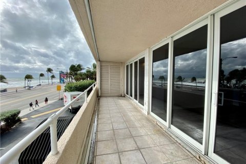 Condo in Fort Lauderdale, Florida, 1 bedroom  № 2189709 - photo 16