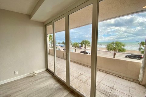 Condo in Fort Lauderdale, Florida, 1 bedroom  № 2189709 - photo 14