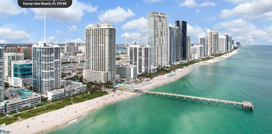 Condo in Sunny Isles Beach, Florida, 3 bedrooms  № 1958677