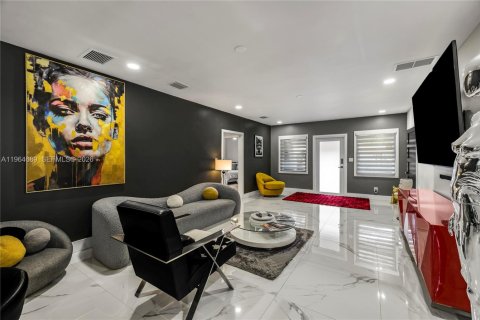 Villa ou maison à vendre à Miami, Floride: 3 chambres, 146.14 m2 № 2081134 - photo 8
