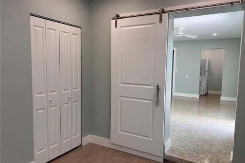 Apartment in Saint Petersburg, Florida 2 bedrooms, 60.39 sq.m. № 2225865 - photo 20