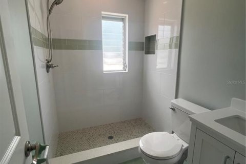 Apartment in Saint Petersburg, Florida 2 bedrooms, 60.39 sq.m. № 2225865 - photo 25