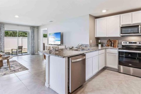 Villa ou maison à louer à Zephyrhills, Floride: 3 chambres, 144.93 m2 № 2103463 - photo 3