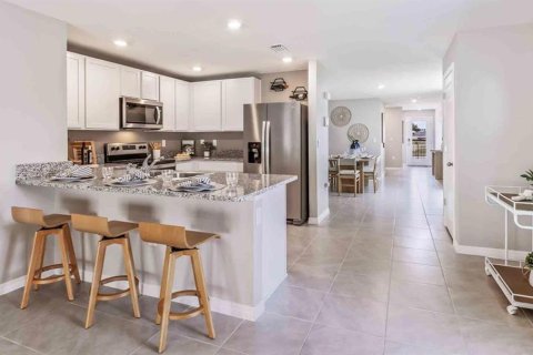 Villa ou maison à louer à Zephyrhills, Floride: 3 chambres, 144.93 m2 № 2103463 - photo 4