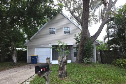 House in Clearwater, Florida 3 bedrooms, 107.4 sq.m. № 1848547 - photo 1