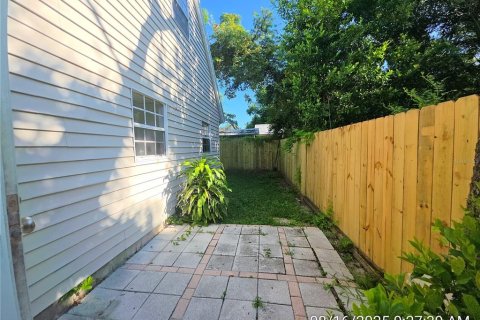 House in Clearwater, Florida 3 bedrooms, 107.4 sq.m. № 1848547 - photo 16