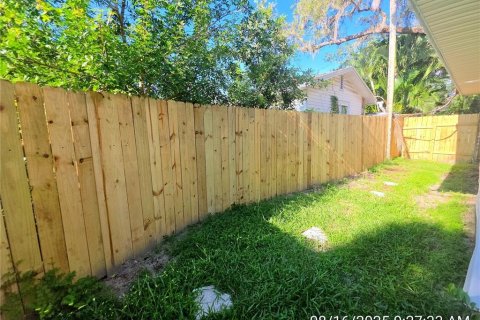 House in Clearwater, Florida 3 bedrooms, 107.4 sq.m. № 1848547 - photo 15