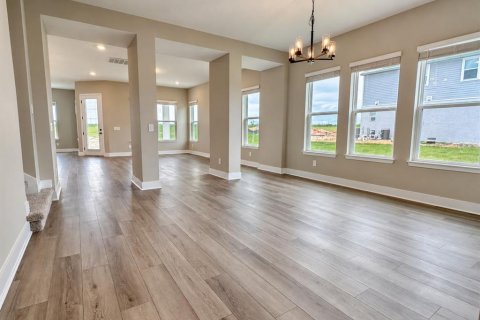 House in Winter Garden, Florida 5 bedrooms, 361.3 sq.m. № 2377796 - photo 6