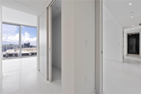 Copropriété à louer à Miami, Floride: 3 chambres, 328.5 m2 № 2026858 - photo 26