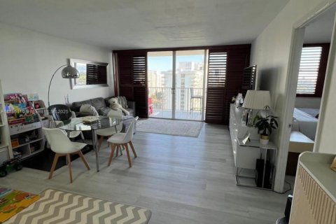 Copropriété à vendre à Miami Beach, Floride: 1 chambre, 78.04 m2 № 1738716 - photo 4