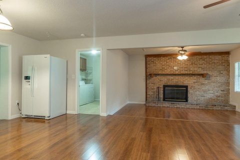 Villa ou maison à louer à DeLand, Floride: 3 chambres, 140.93 m2 № 2415084 - photo 7