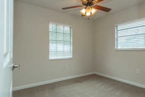 Villa ou maison à louer à DeLand, Floride: 3 chambres, 140.93 m2 № 2415084 - photo 11