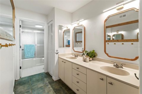 Condominio en alquiler en Longboat Key, Florida, 2 dormitorios, 148.74 m2 № 2108610 - foto 24