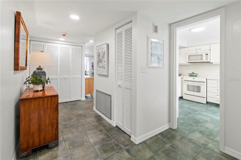 Condominio en alquiler en Longboat Key, Florida, 2 dormitorios, 148.74 m2 № 2108610 - foto 6